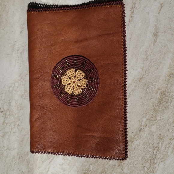 NEW Artist Designed soft leather wallet passport case billfold Hand Beaded. Wow! - Picture 10 of 10